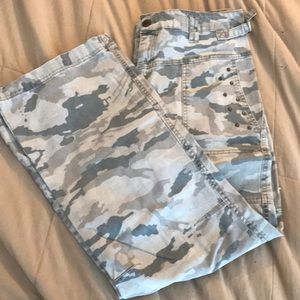 Camouflage print jeans